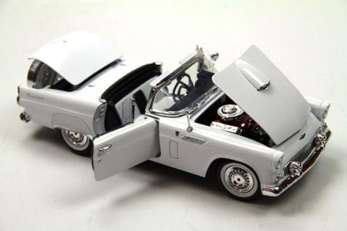 Motormax Diecast Car 1:18-Ford Thunderbird-1956