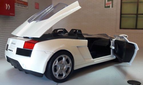 Motormax Diecast Car 1:24 Lamborghini Concept S
