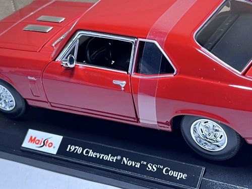 Maisto 1:18 Diecast Car 1970 Chevrolet Nova Ss Coupe